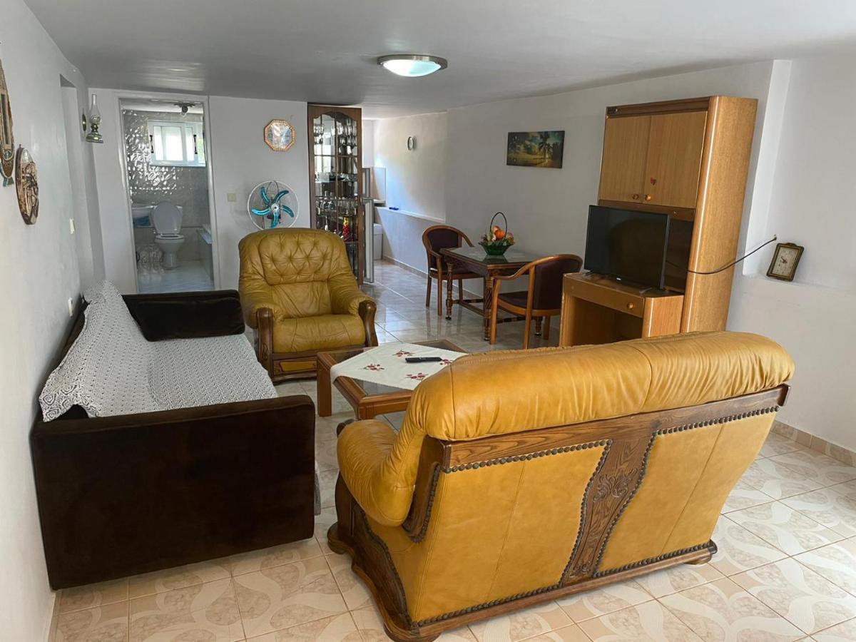 Apartamente Gleni Sarande Exterior photo