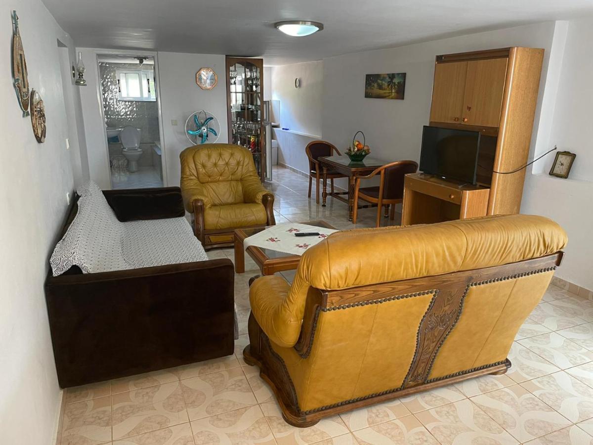 Apartamente Gleni Sarande Exterior photo